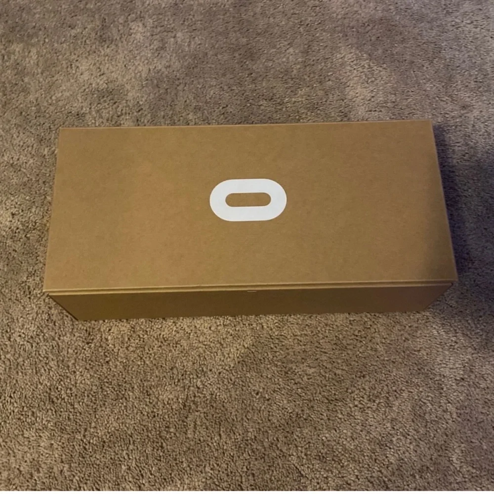 Oculus Quest 2 brand new with the box